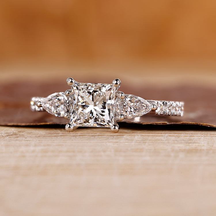 Princess cut diamond engagement ring in white gold