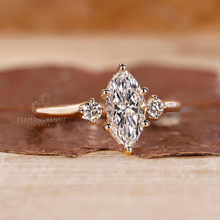 Diamondrensu UK marquise cut engagement ring