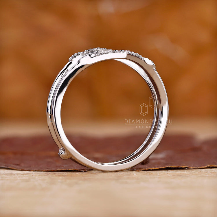 V shaped band to pair with solitaire rings.