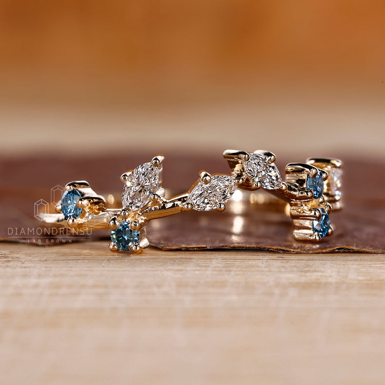 Custom wedding band with nature inspired detail.