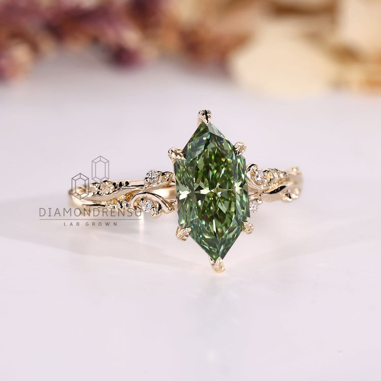 Handmade Dutch marquise diamond ring with round side accents.