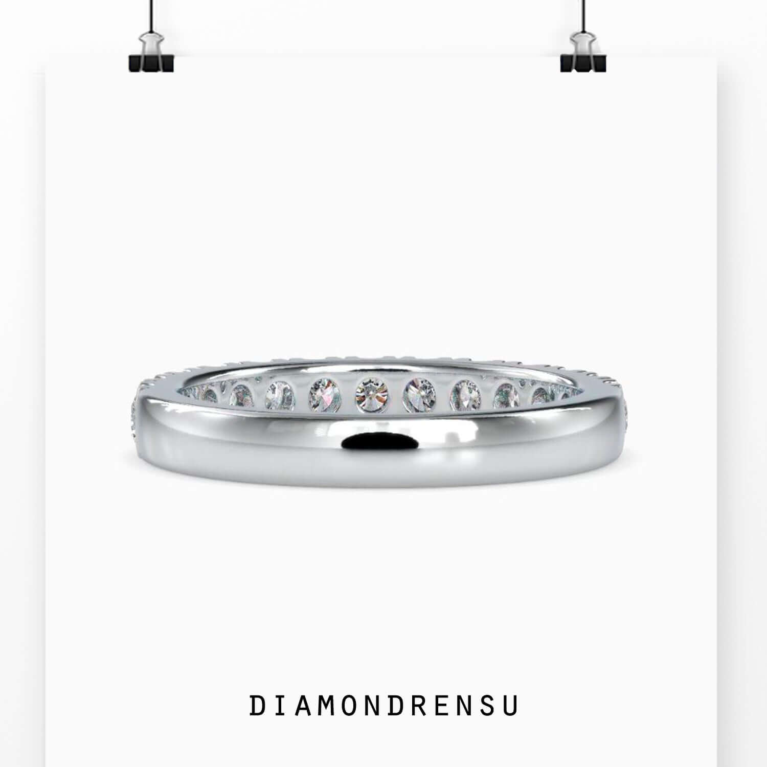 Diamondrensu UK wedding band featuring classic design.