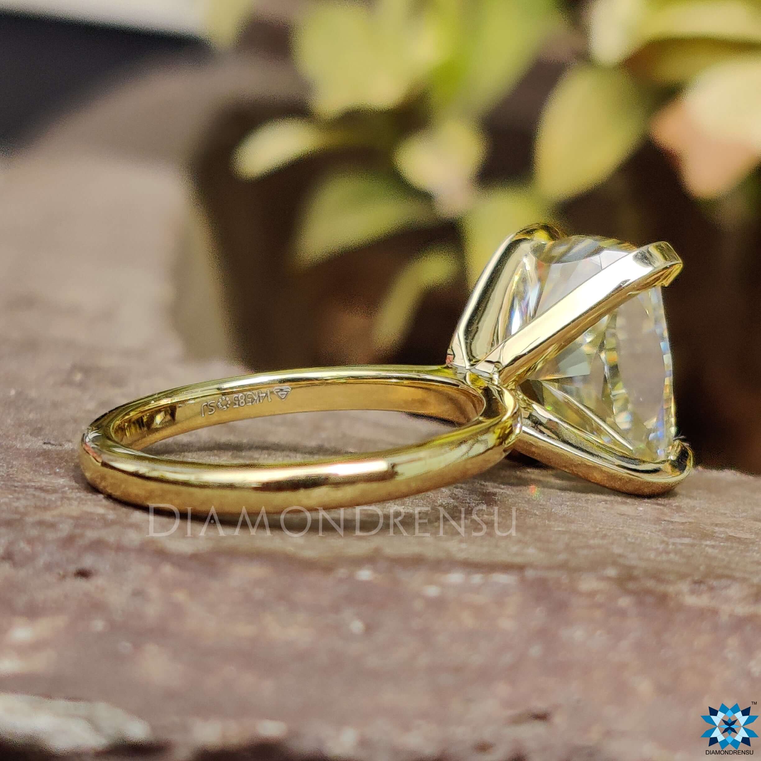 Moissanite Ring with dazzling sparkle.