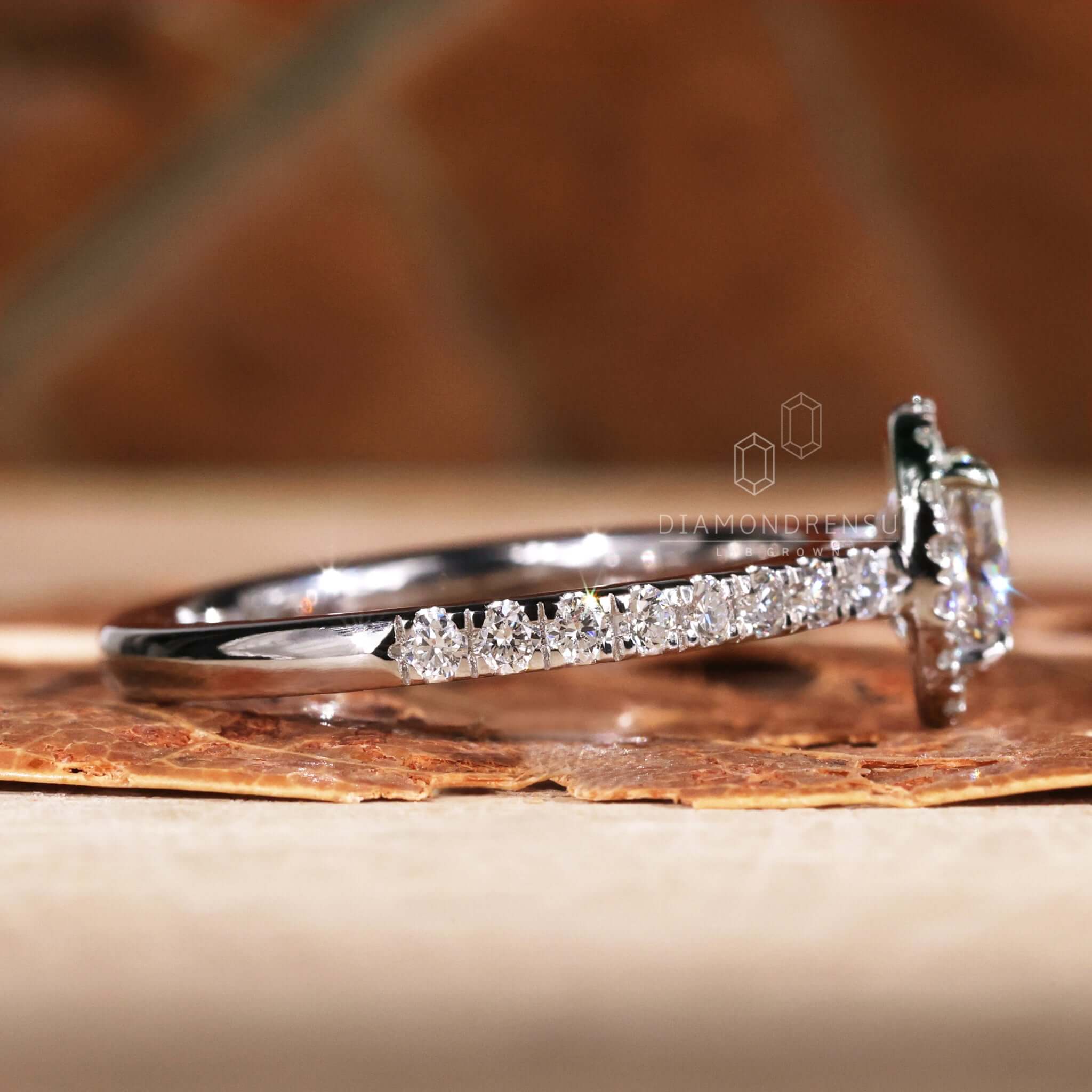Claw prong engagement ring crafted with lab grown diamond brilliance