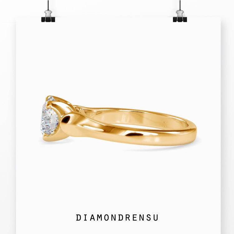 Buy diamond ring in the UK with custom solitaire design.