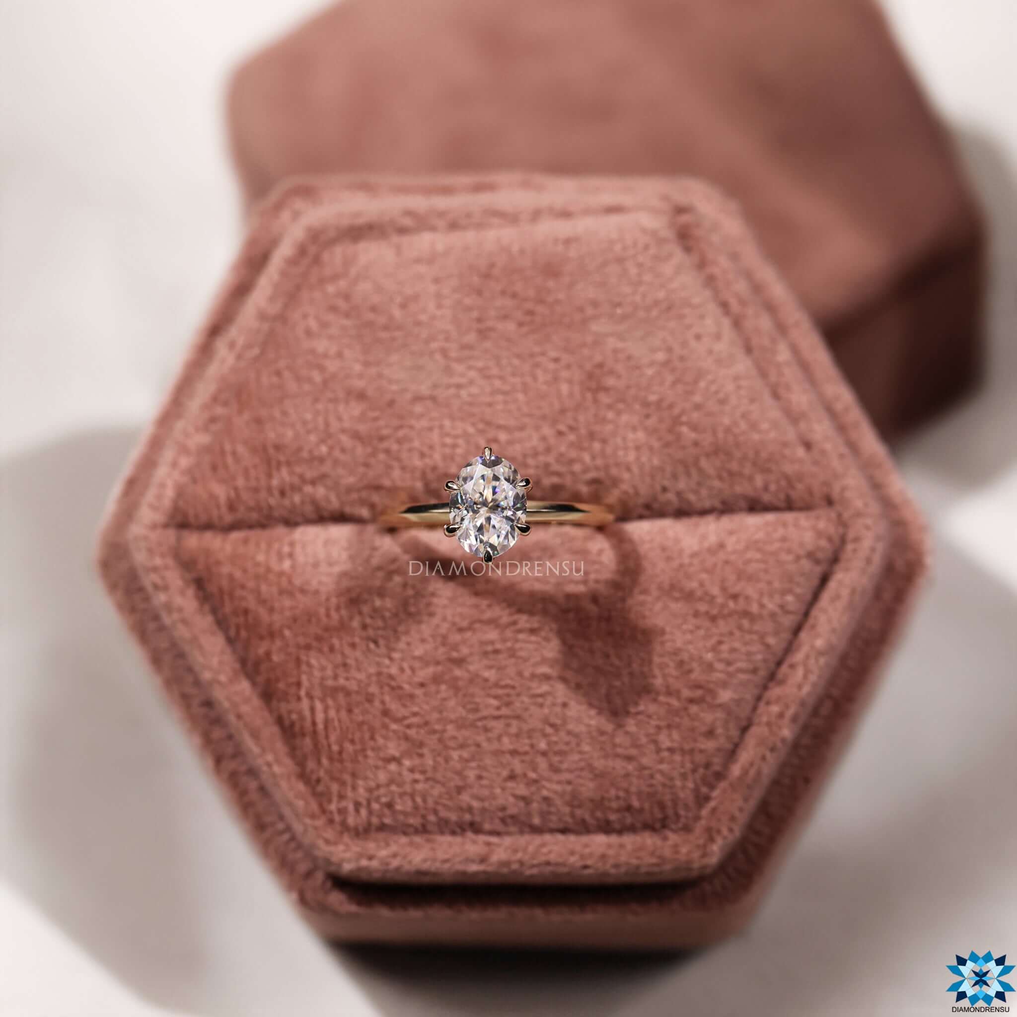 6 claw prong set oval moissanite ring