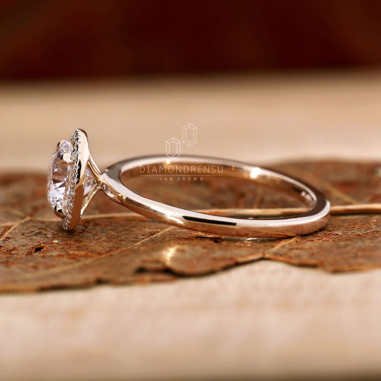 Round brilliant cut ring crafted with a stunning prong setting for added sparkle.