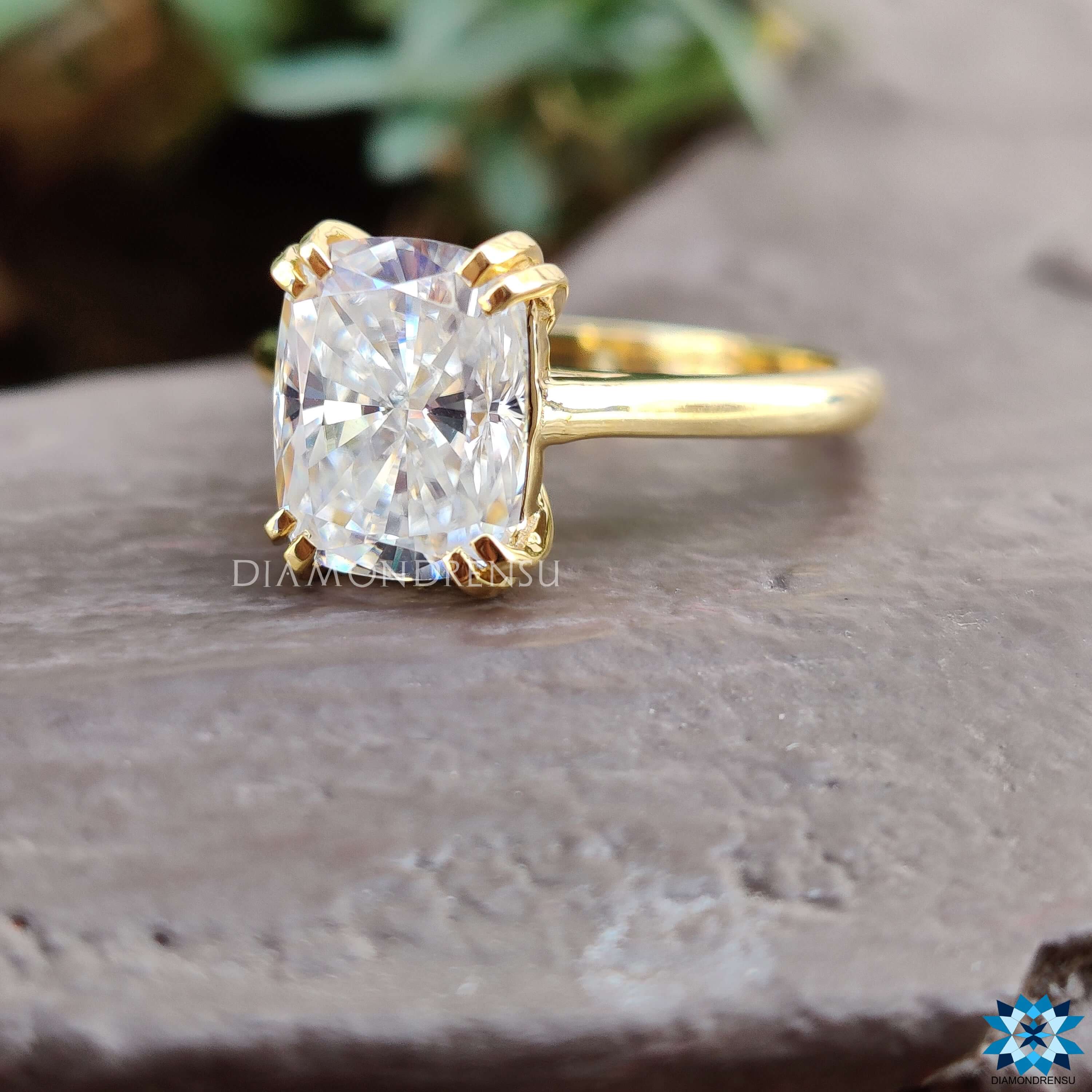 Custom yellow gold engagement ring.