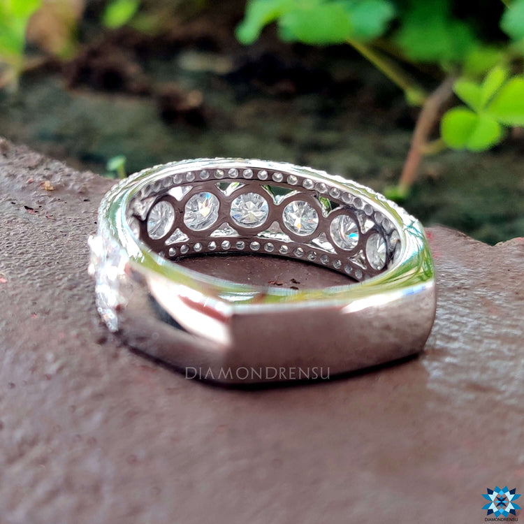 wedding band