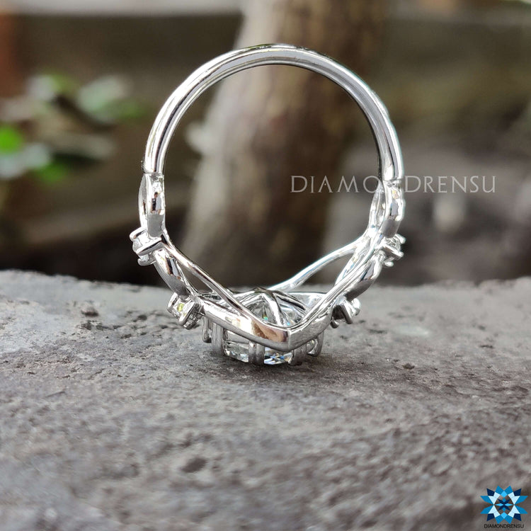 Diamondrensu UK white gold octagon moissanite ring.