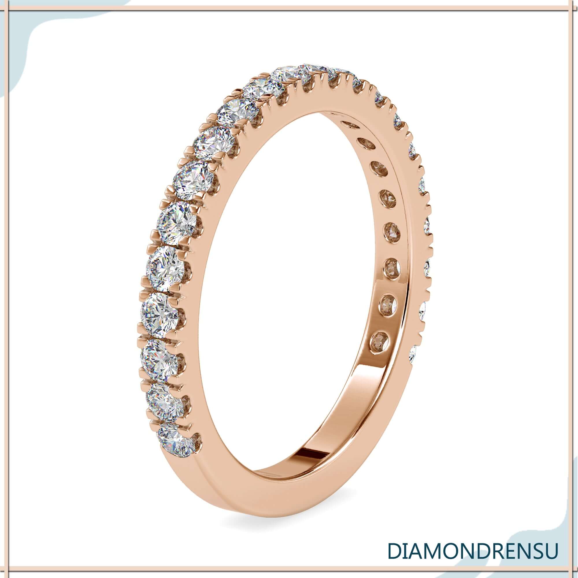 Buy handmade wedding band in white gold with round diamonds.