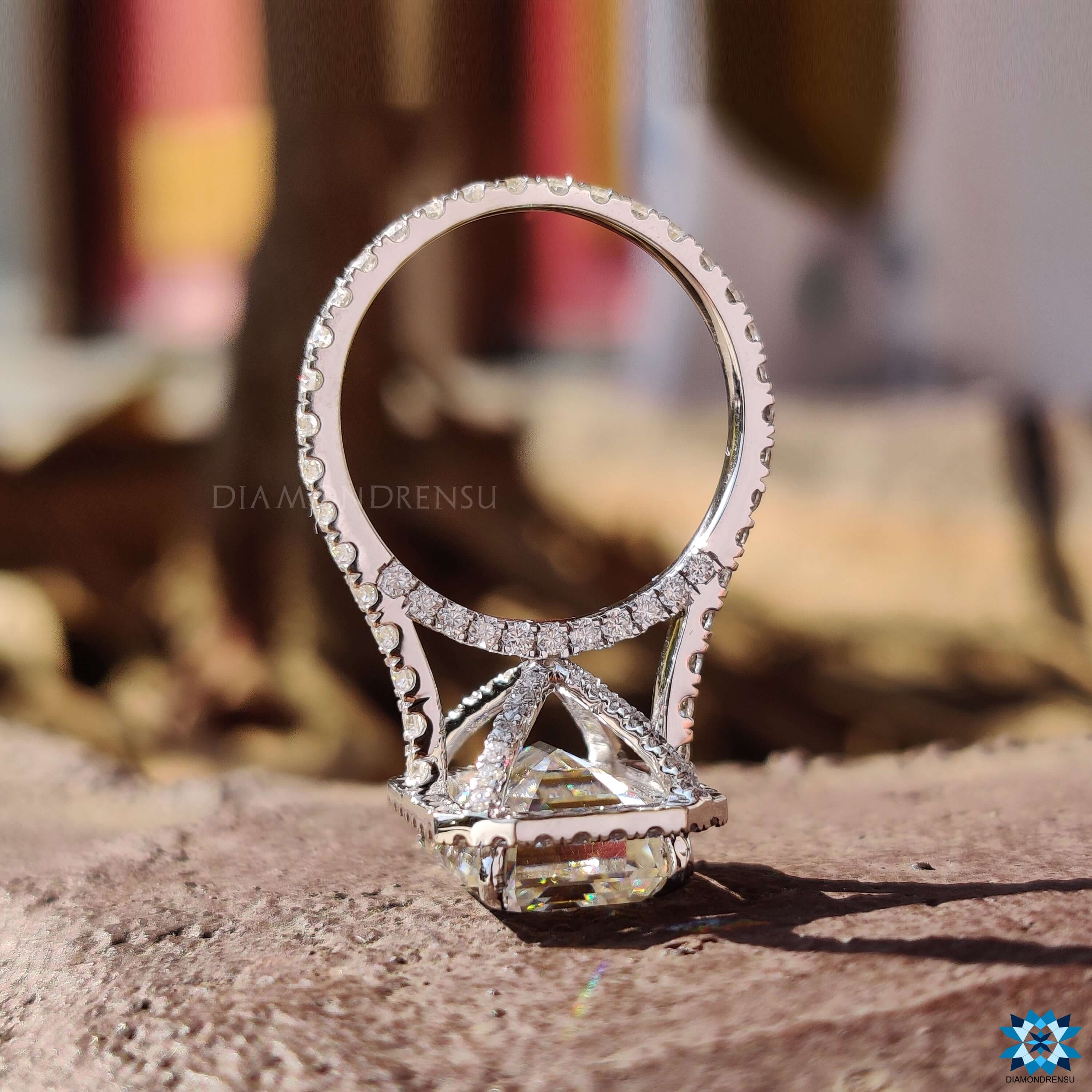 Diamondrensu UK halo engagement ring in white gold.