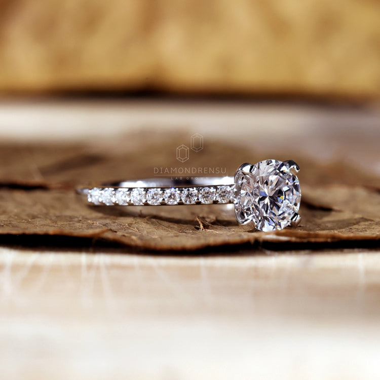 Beautiful engagement ring pave design for a modern look.