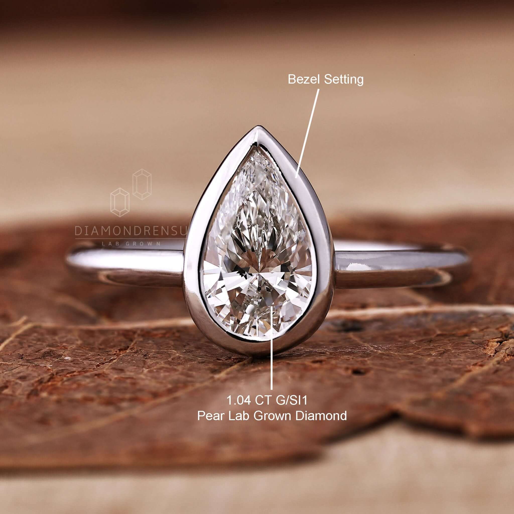 Handmade ring in a knife edge band design for a modern and sophisticated touch