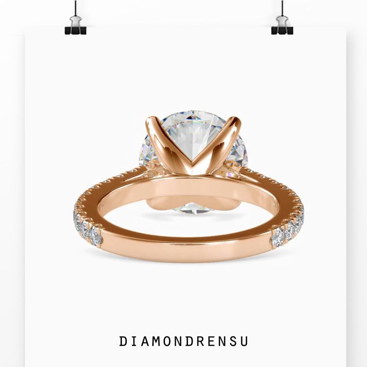 Simple diamond ring created for everyday comfort and sparkle.