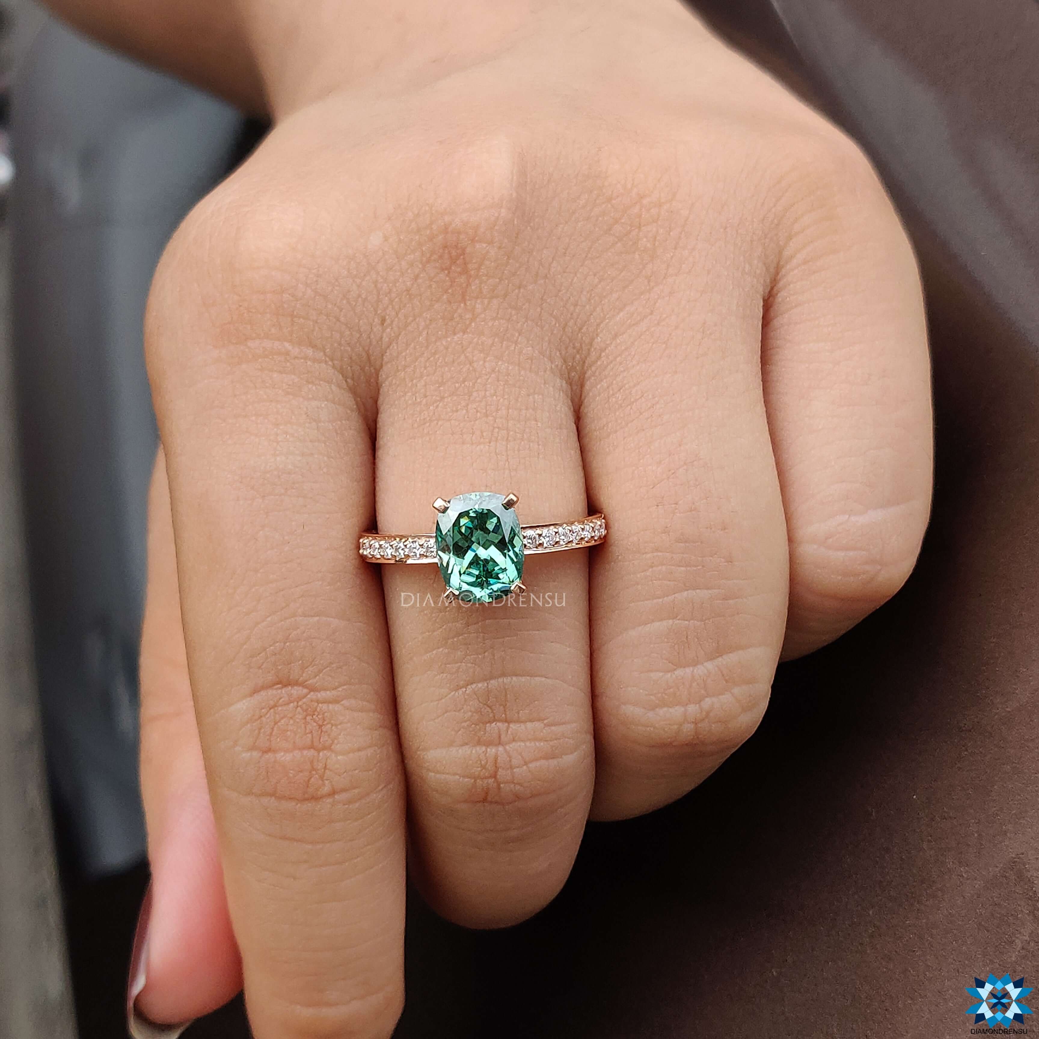 4 Tab Prong Set for secure stone setting.