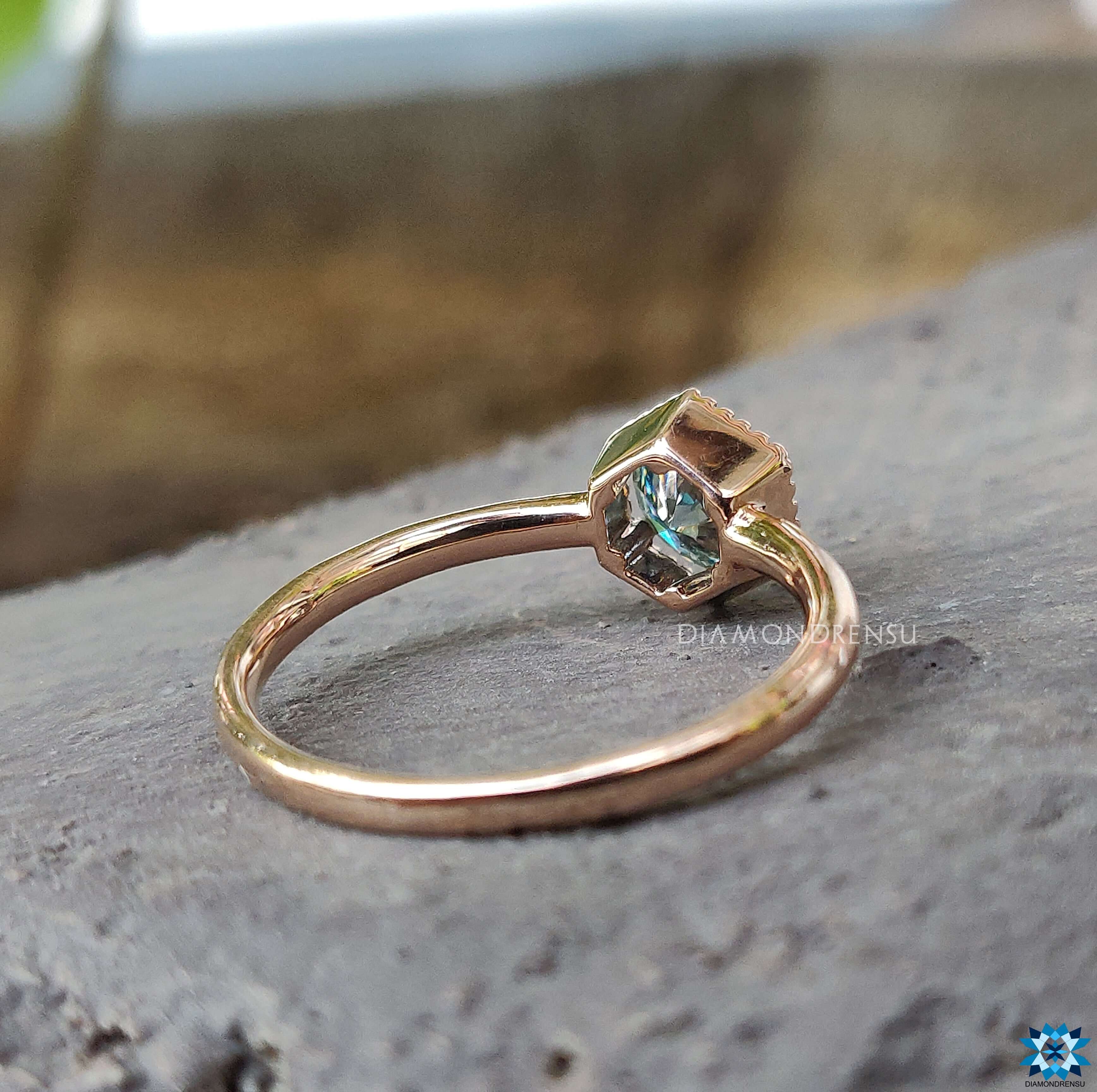 uk engagement ring Buy engagement ring Round Cut Moissanite