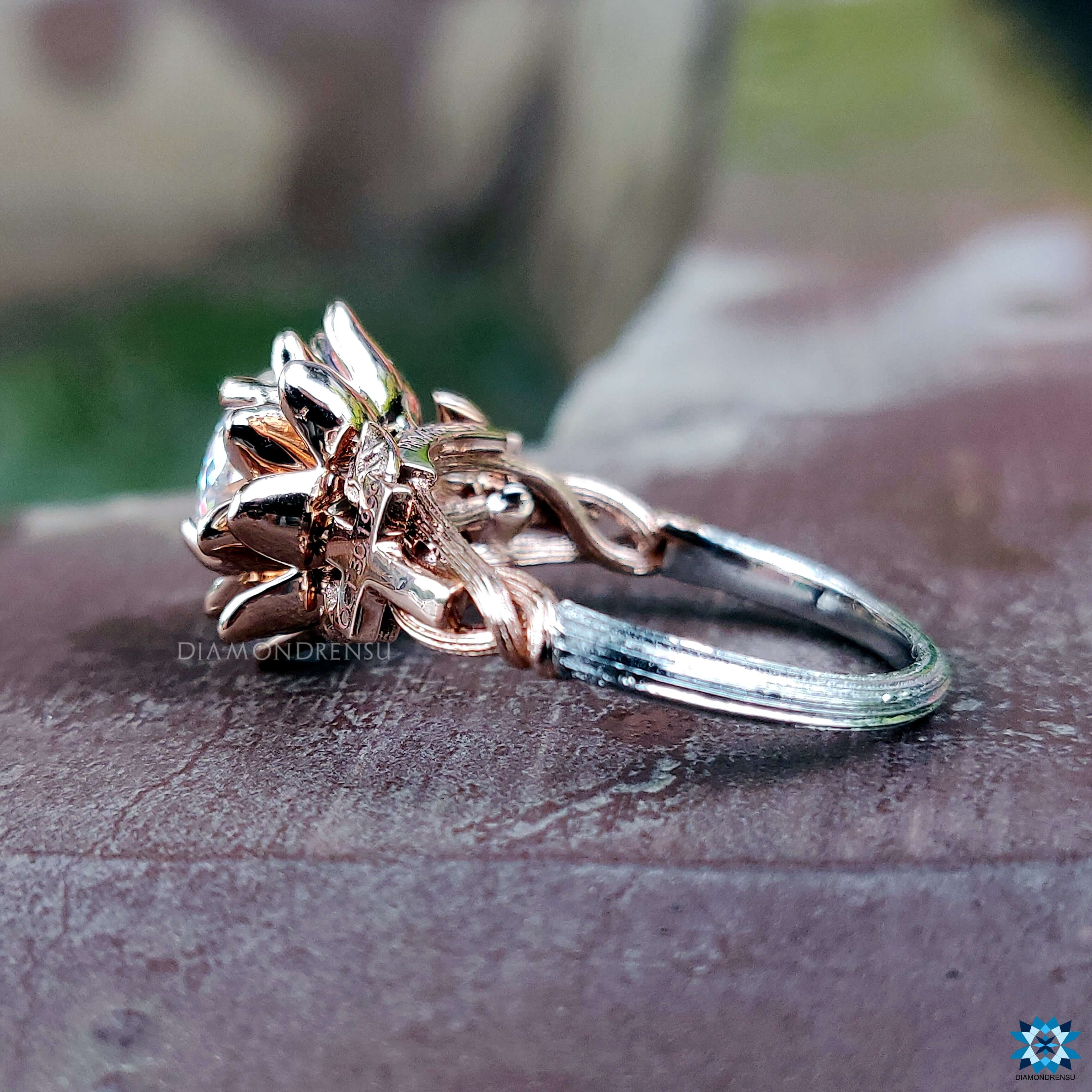 Prong setting ring two tone ring
