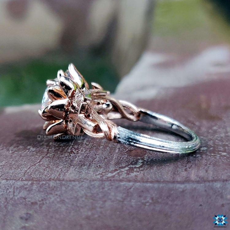 Prong setting ring two tone ring