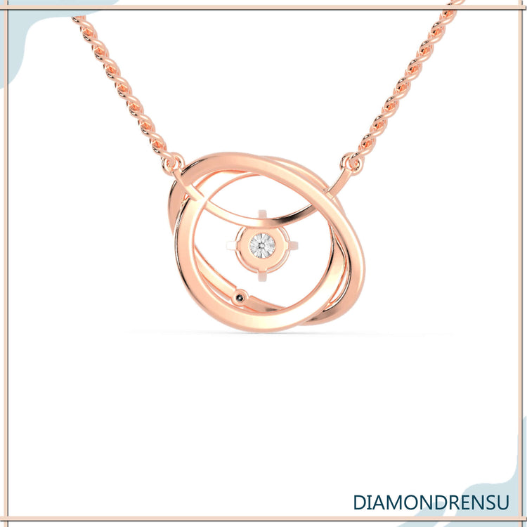 Stylish 2 round diamond pendant in interlocking chain pattern.