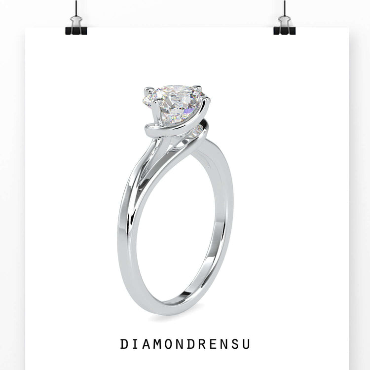 Buy engagement ring in the UK with lab grown diamond setting.