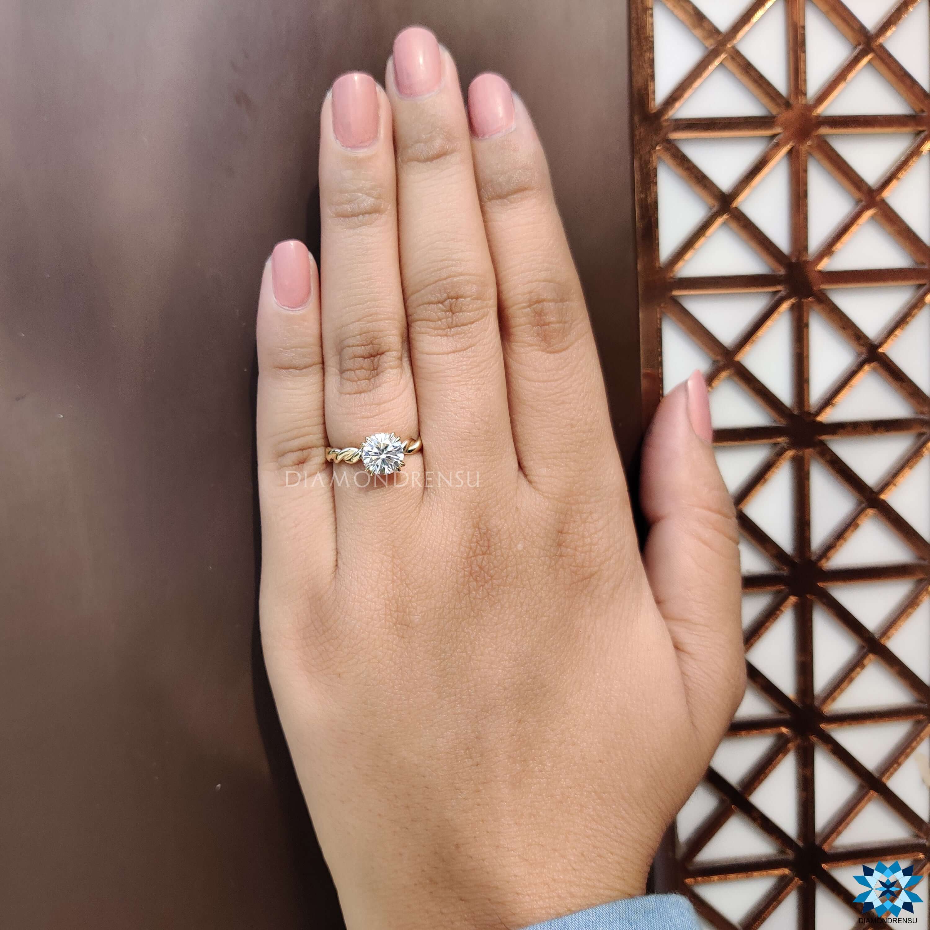 Moissanite Round Brilliant Cut with Twisted Rope Pave Design