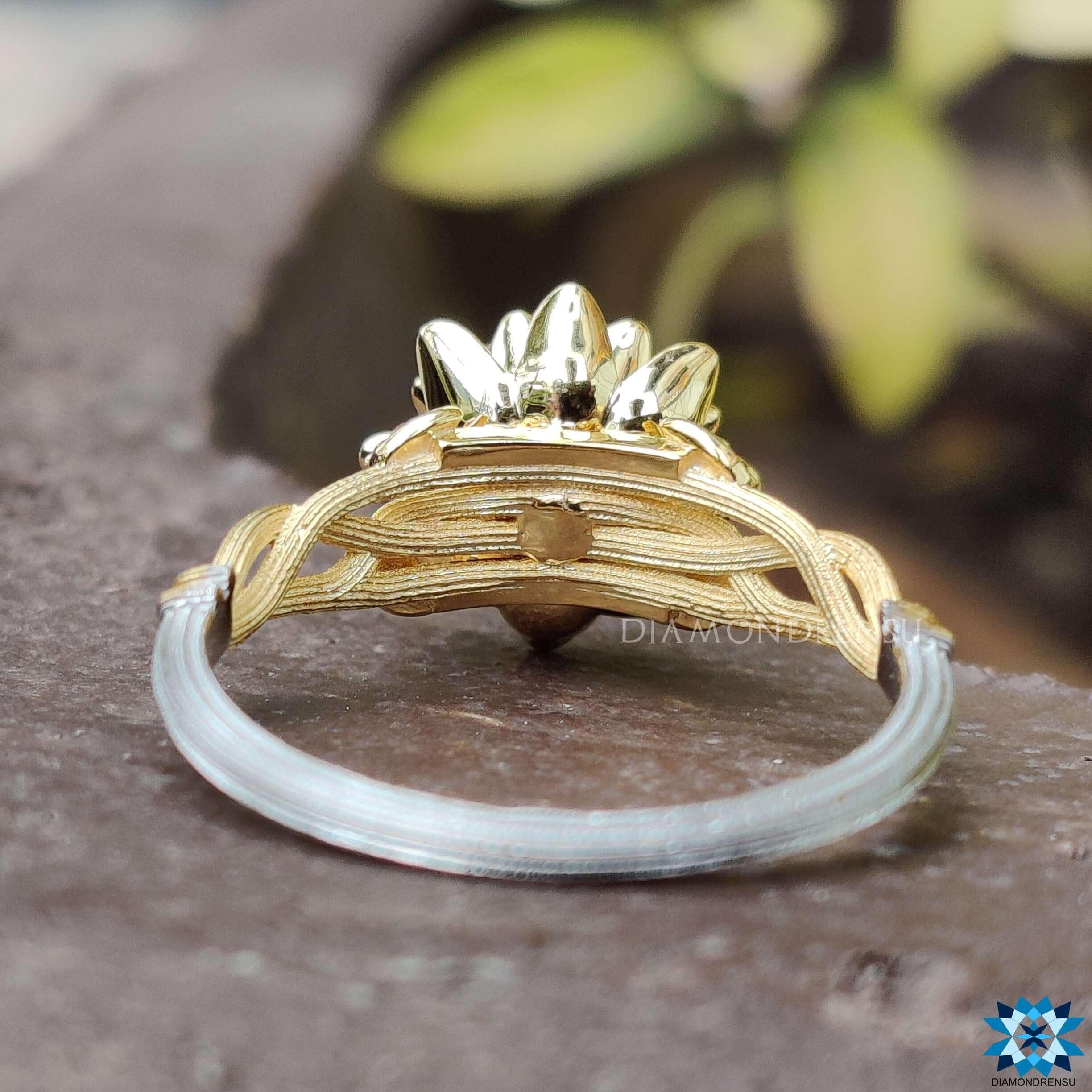 Unique flower setting ring designed to showcase elegance and charm.