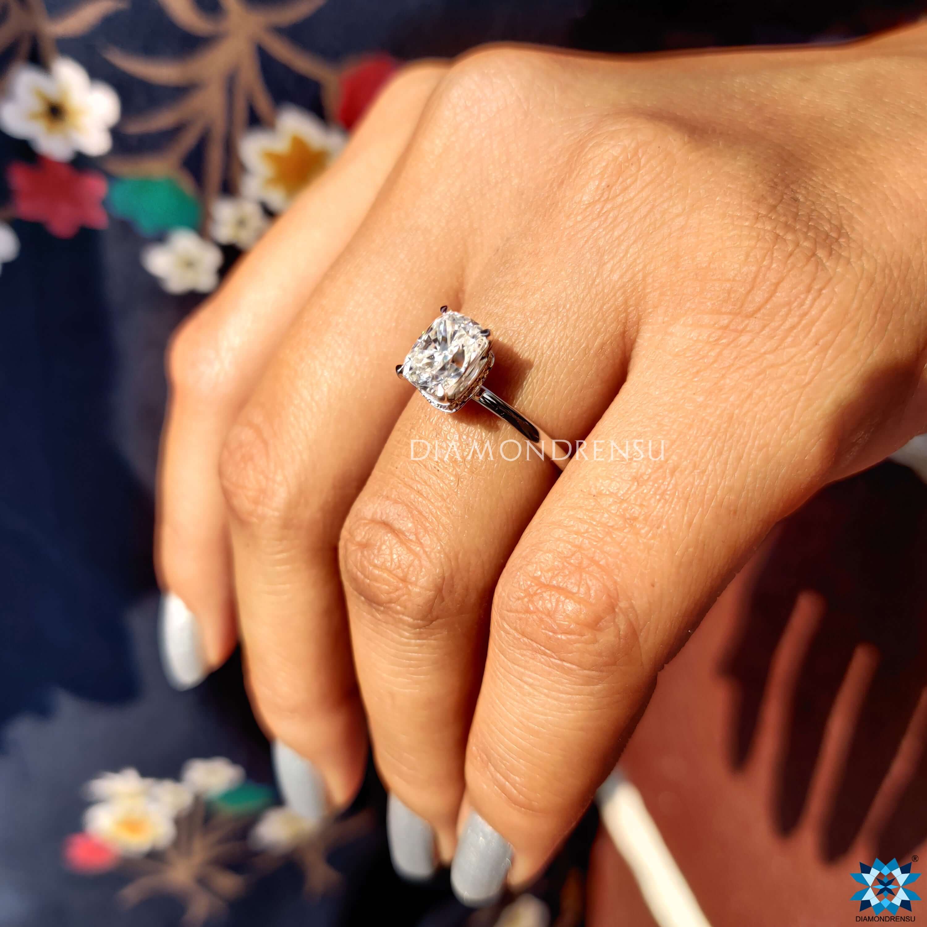 Diamondrensu UK cushion cut moissanite ring.