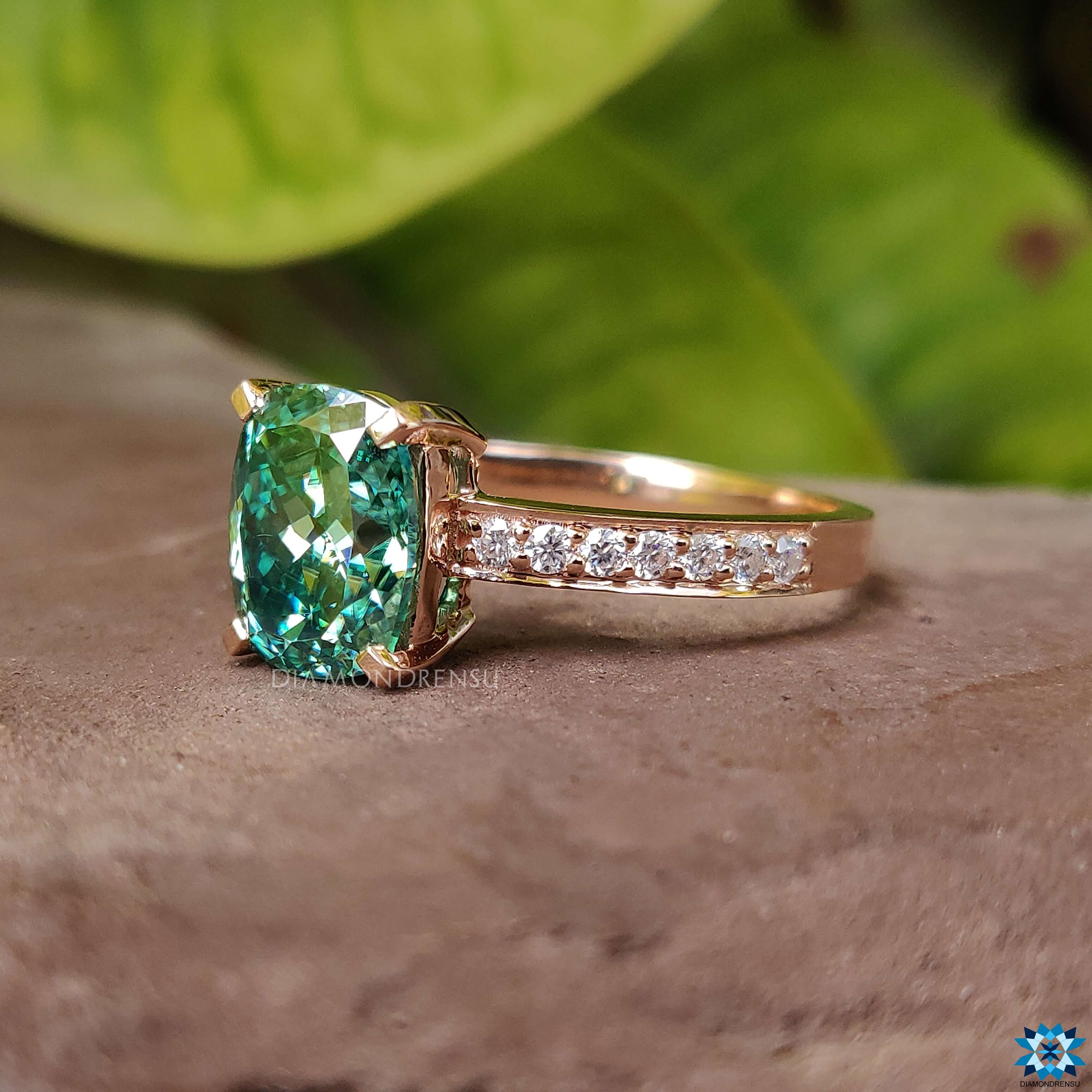 Pave Round Cut Moissanite for added brilliance.