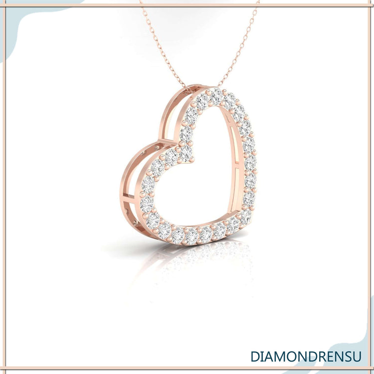Heart shape pendant in white gold with lab grown diamond.