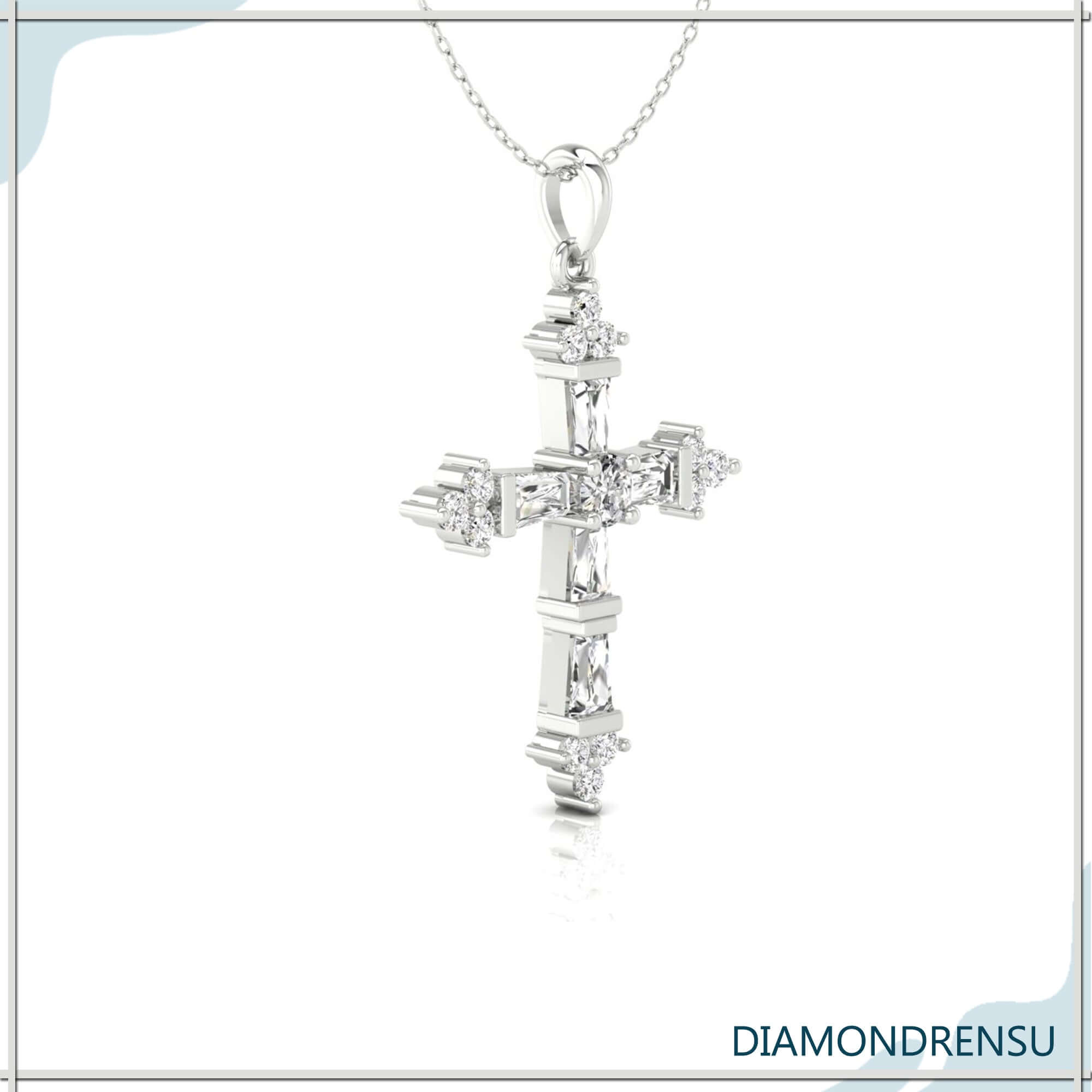 Round diamond pendant in a cross shape, Diamondrensu design.