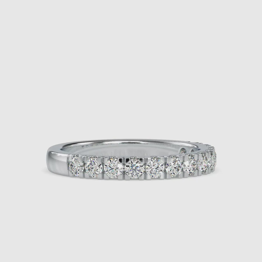 Half eternity wedding ring in yellow gold with lab stones.