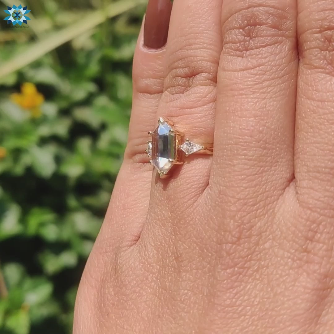 Diamondrensu UK ring with hexagon cut moissanite.