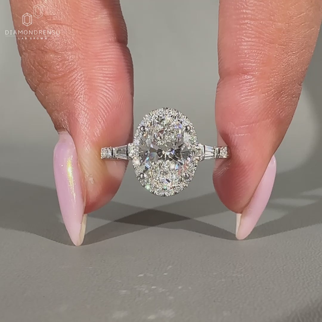 Halo diamond ring with pave setting in white gold