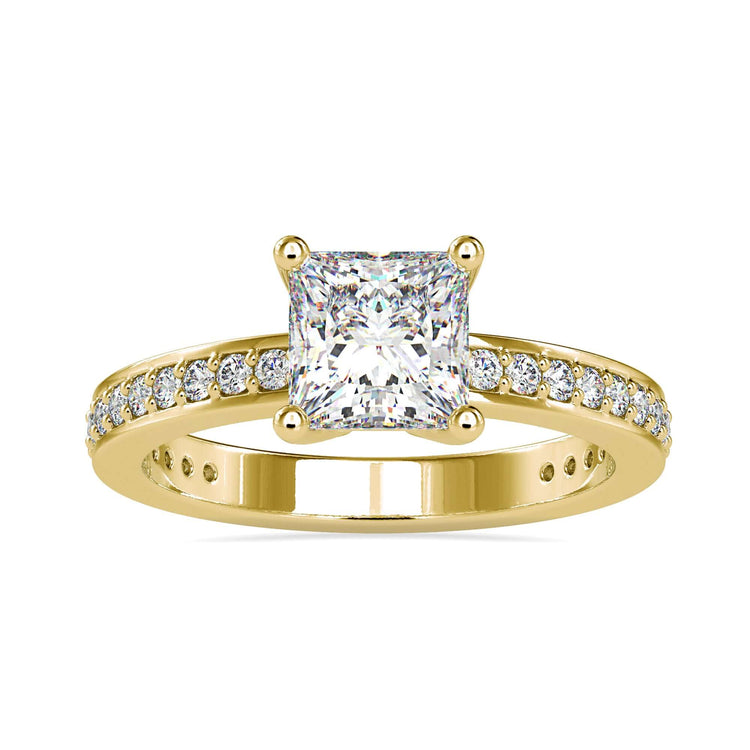 4 prong setting ring with channel set side stones.