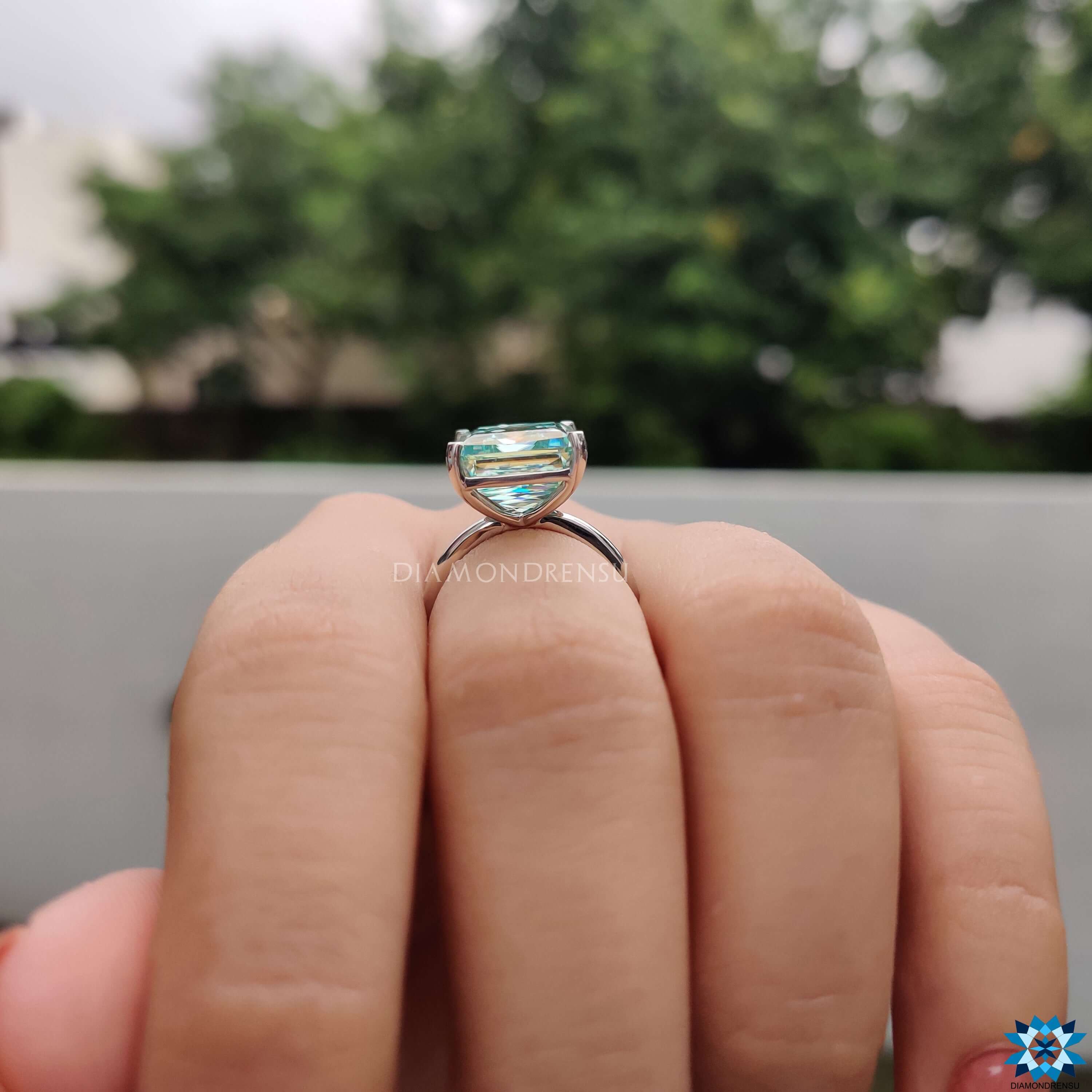 Buy moissanite ring with a criss cut design and solitaire look.