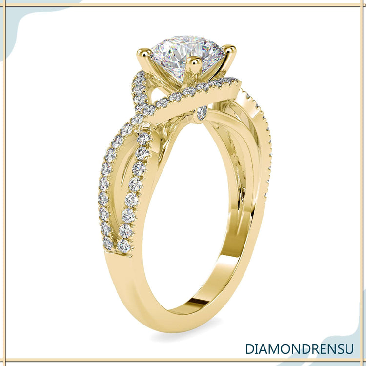 Buy engagement ring online with clear UK craftsmanship.