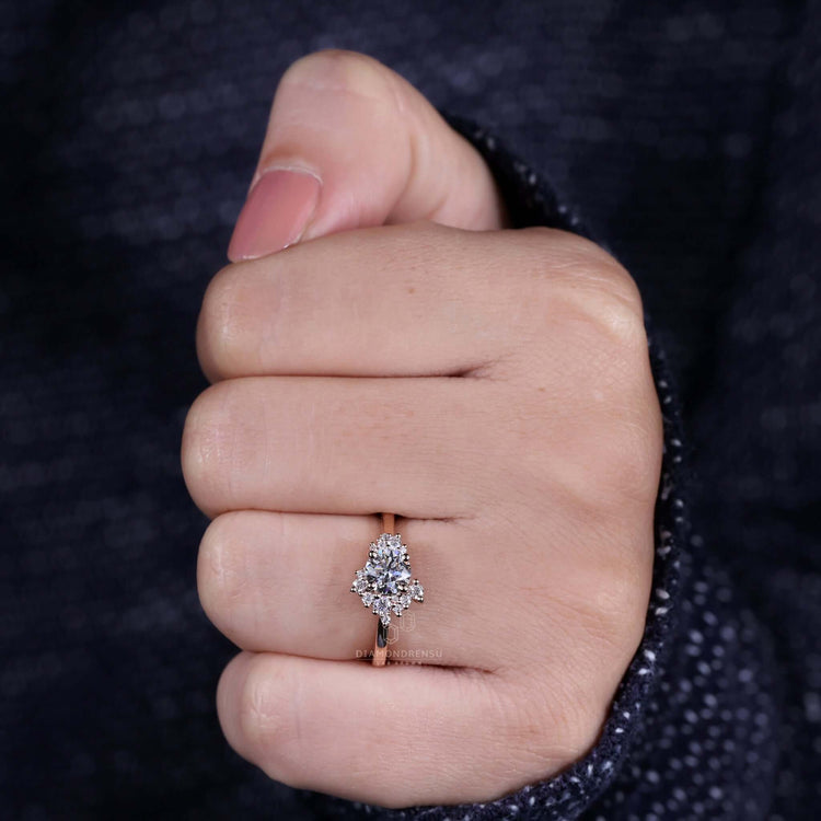 Unique round ring diamond design for a modern look.