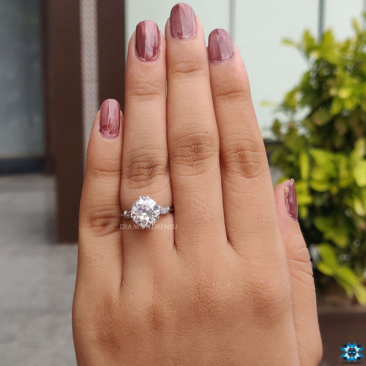 Round Cut Moissanite Ring in White Gold Setting.