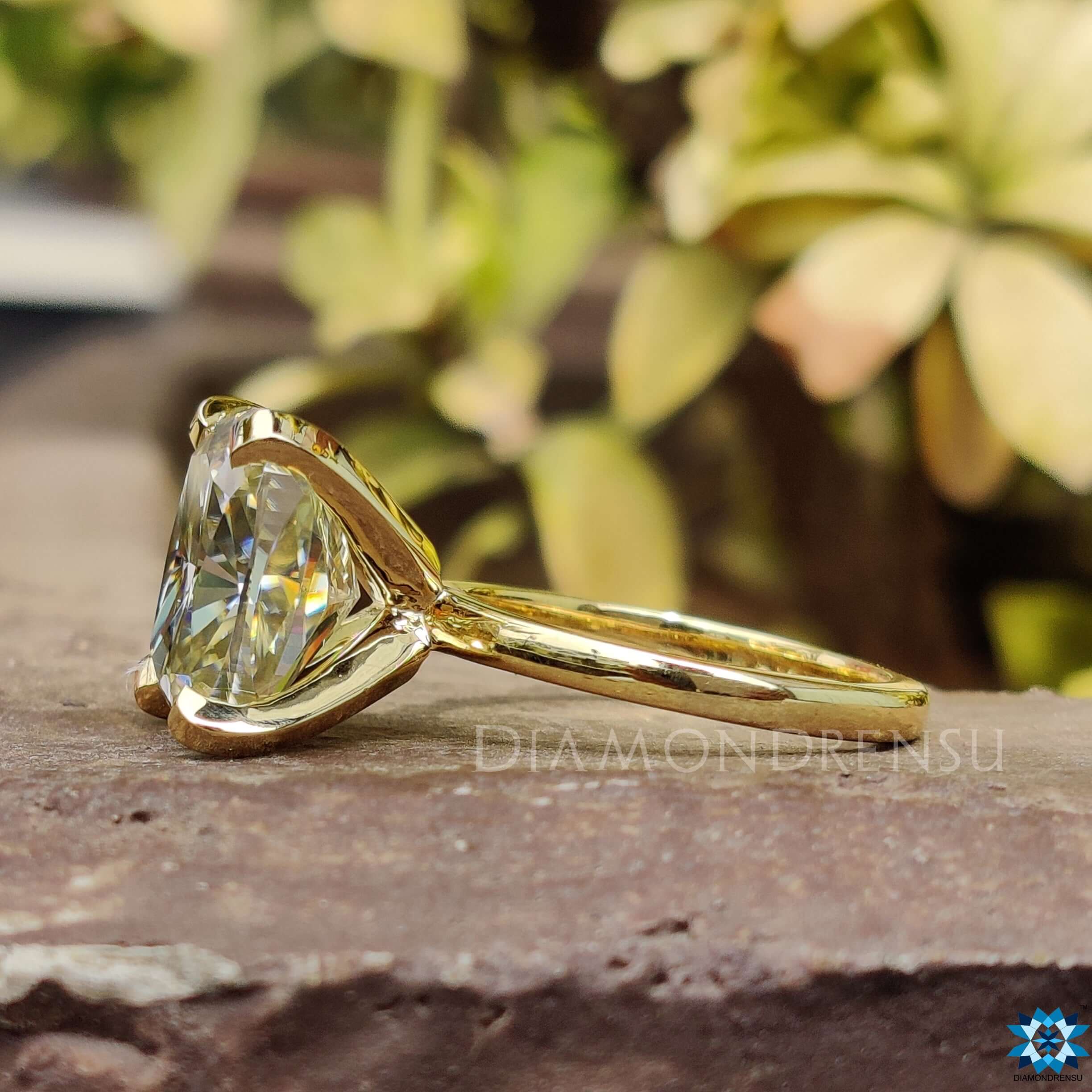 4 Prong Ring securing a stunning gem.