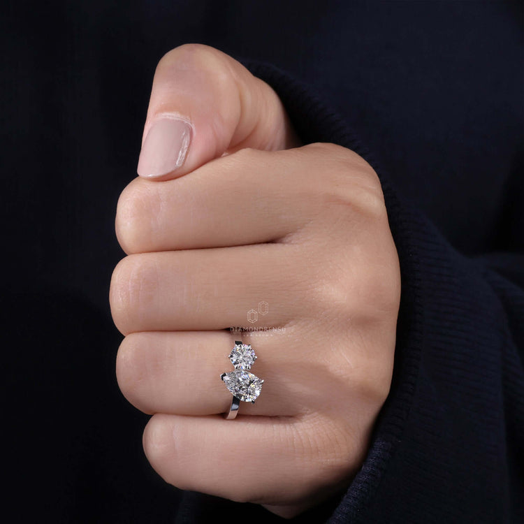 4 prong claw setting solitaire diamond ring, a perfect minimalist engagement ring for women who love simple yet stunning jewellery.