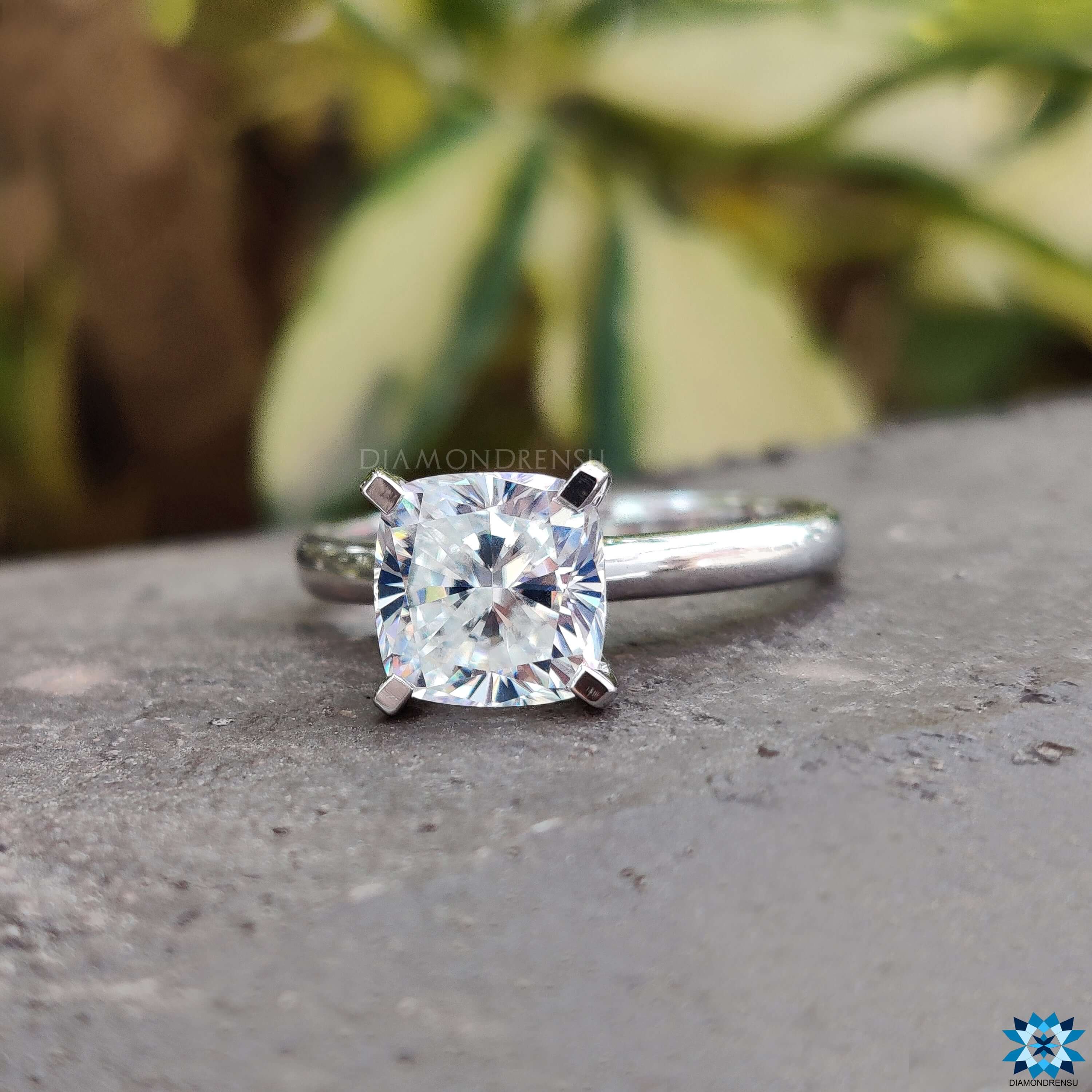 4 Tab Prong Ring for a secure setting.