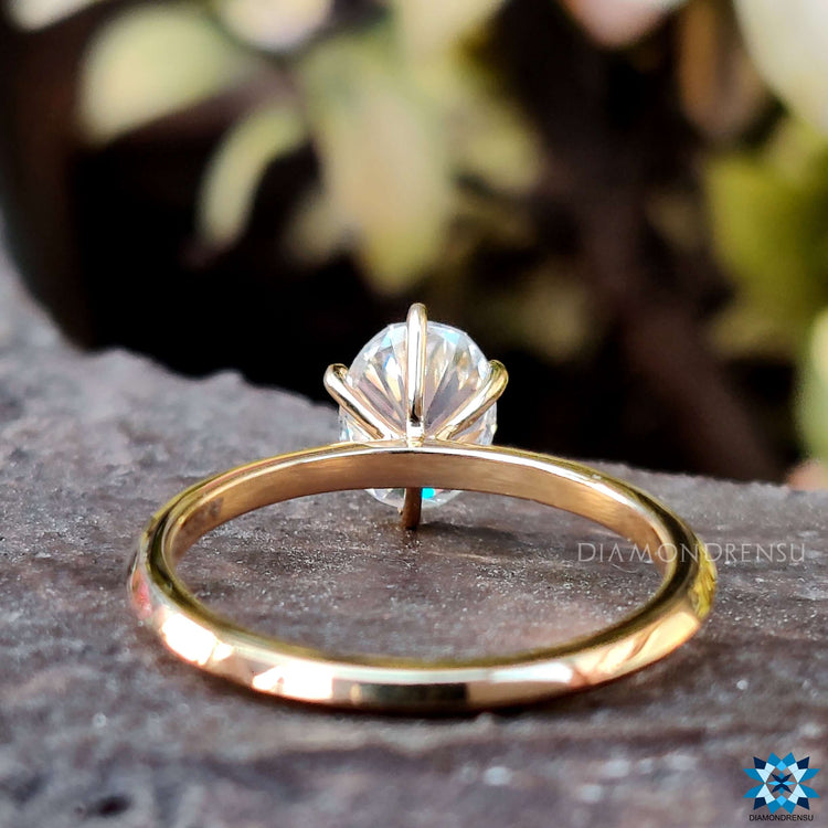 UK engagement ring with knife edge band