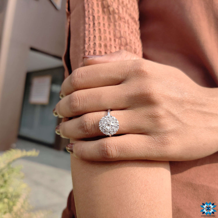 Moissanite Round Cut, Round Prong Setting, diamondrensu UK engagement ring, uk engagement ring