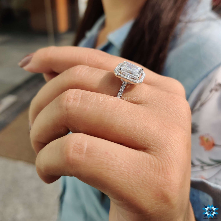 Diamondrensu UK ring crafted with radiant cut moissanite in white gold.