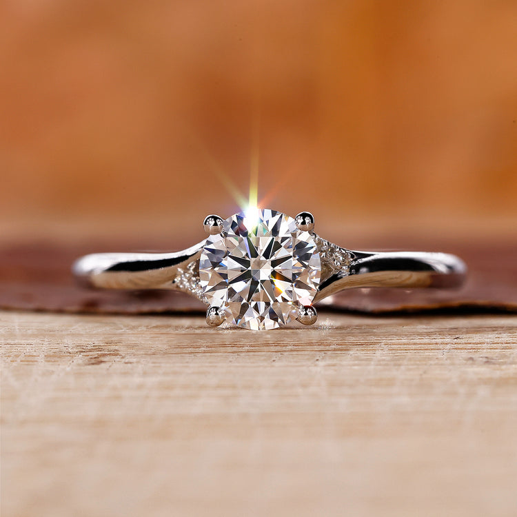 Round Diamond Ring in white gold ring
