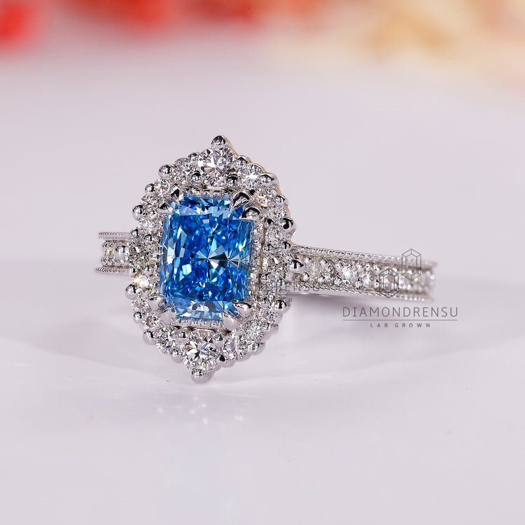UK engagement ring is perfect for couples looking for radiant designs.
