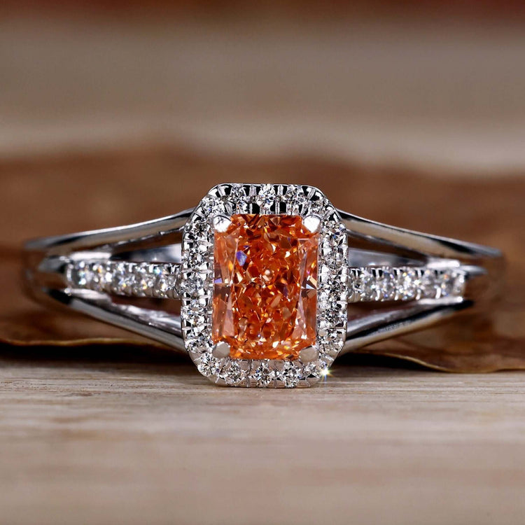 Radiant cut diamond ring featuring a stunning 4 prong diamond setting for maximum brilliance and elegance.