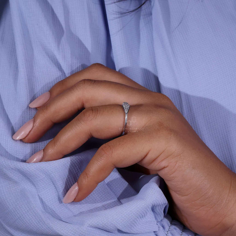 White gold signet ring with an elegant and sleek finish.