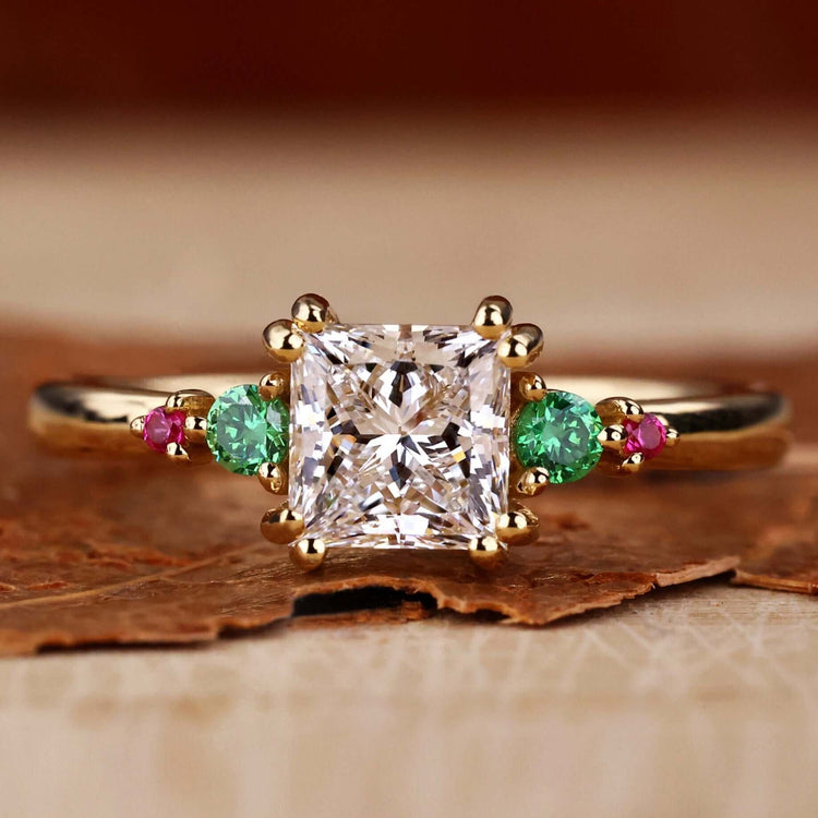 Princess cut diamond ring with a stunning double prong diamond setting, perfect for engagement ring for women.
